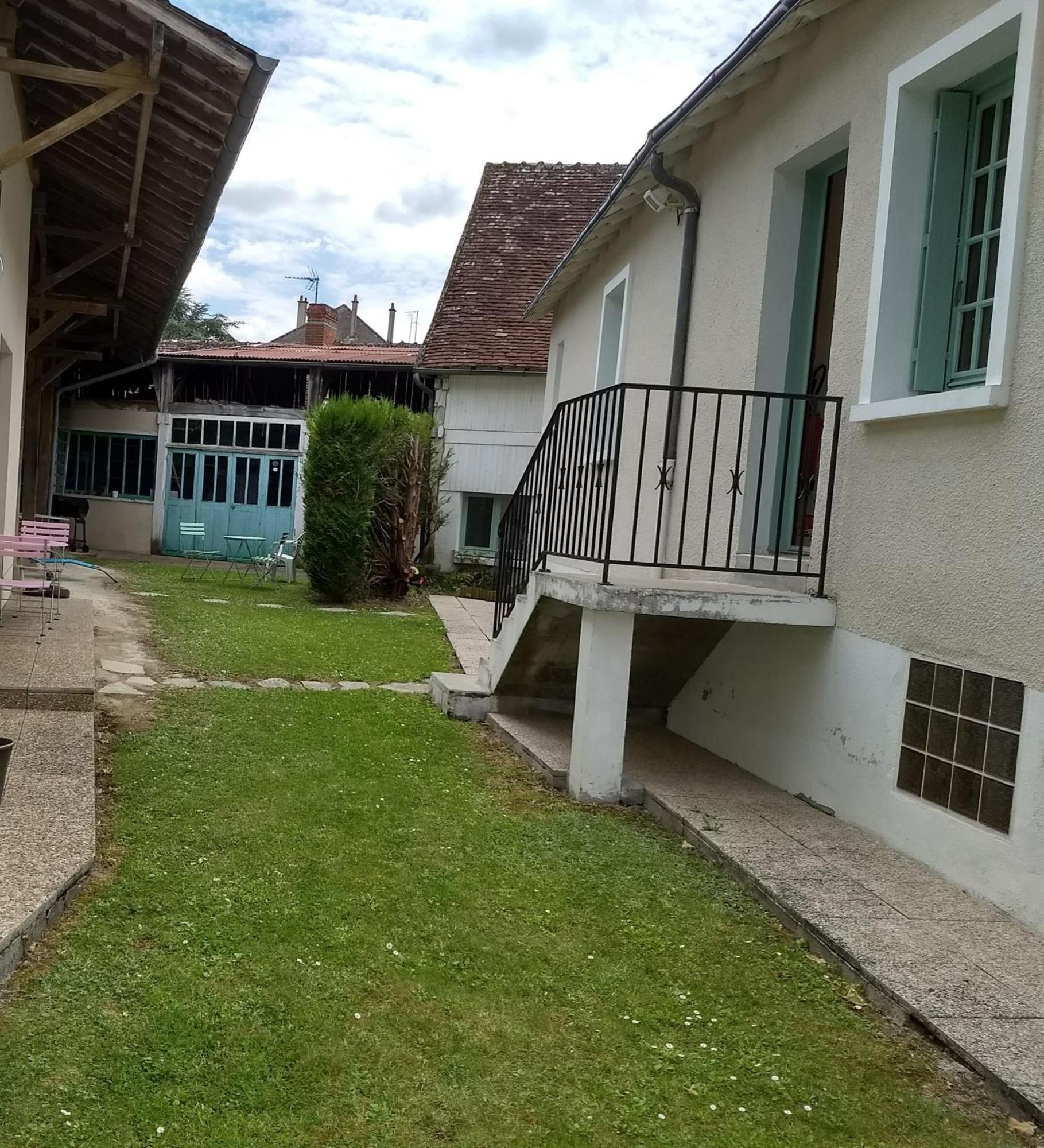Quelques Fleurs Aparthotel La Roche-Posay Exteriör bild